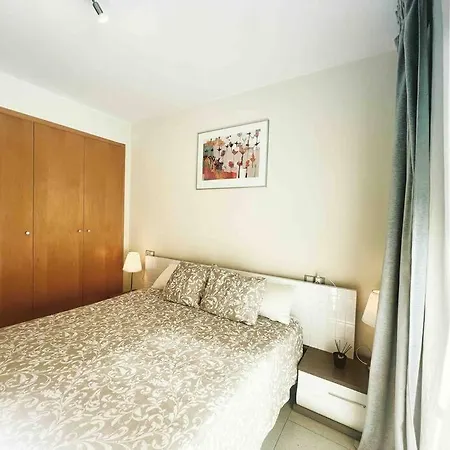 Con Piscina Y Parking Mas Blau Apartamento *