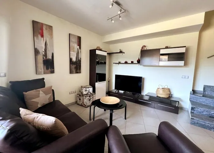Apartmán Duplex Piscina Y Parking Masblau By Host&joy Lloret de Mar