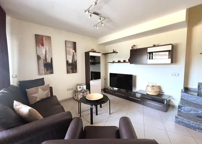 Apartmán Duplex Piscina Y Parking Masblau By Host&joy Lloret de Mar